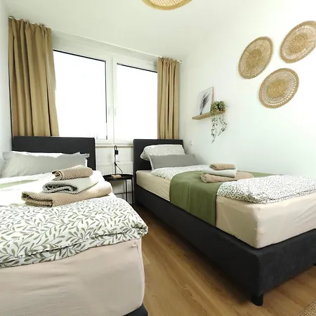 6 Bed Upscale Apartment