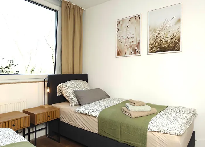 6 Bed Upscale * Bochum