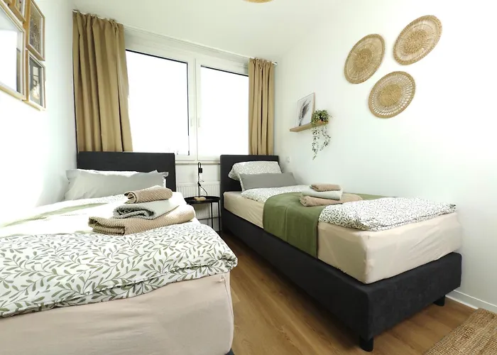 6 Bed Upscale Lejlighed